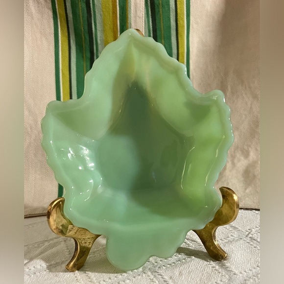 Vintage Other - VTG Fire-King Jadeite Maple Leaf Dish Anchor Hocking Mint 6.5"